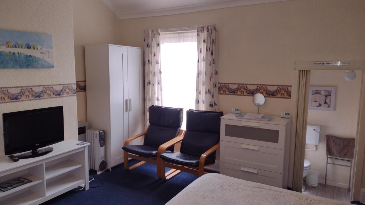 The Kathrene Holiday Flats Флитвуд Экстерьер фото